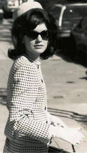 jackie-o-Pictures of Jackie Kennedy dress.jpg